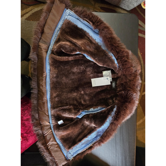 Women's Akira Brown Faux Fur Denim Vest XL - Picture 3 of 6